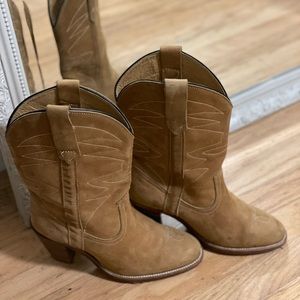 FRYE Cowboy Boots 🤍